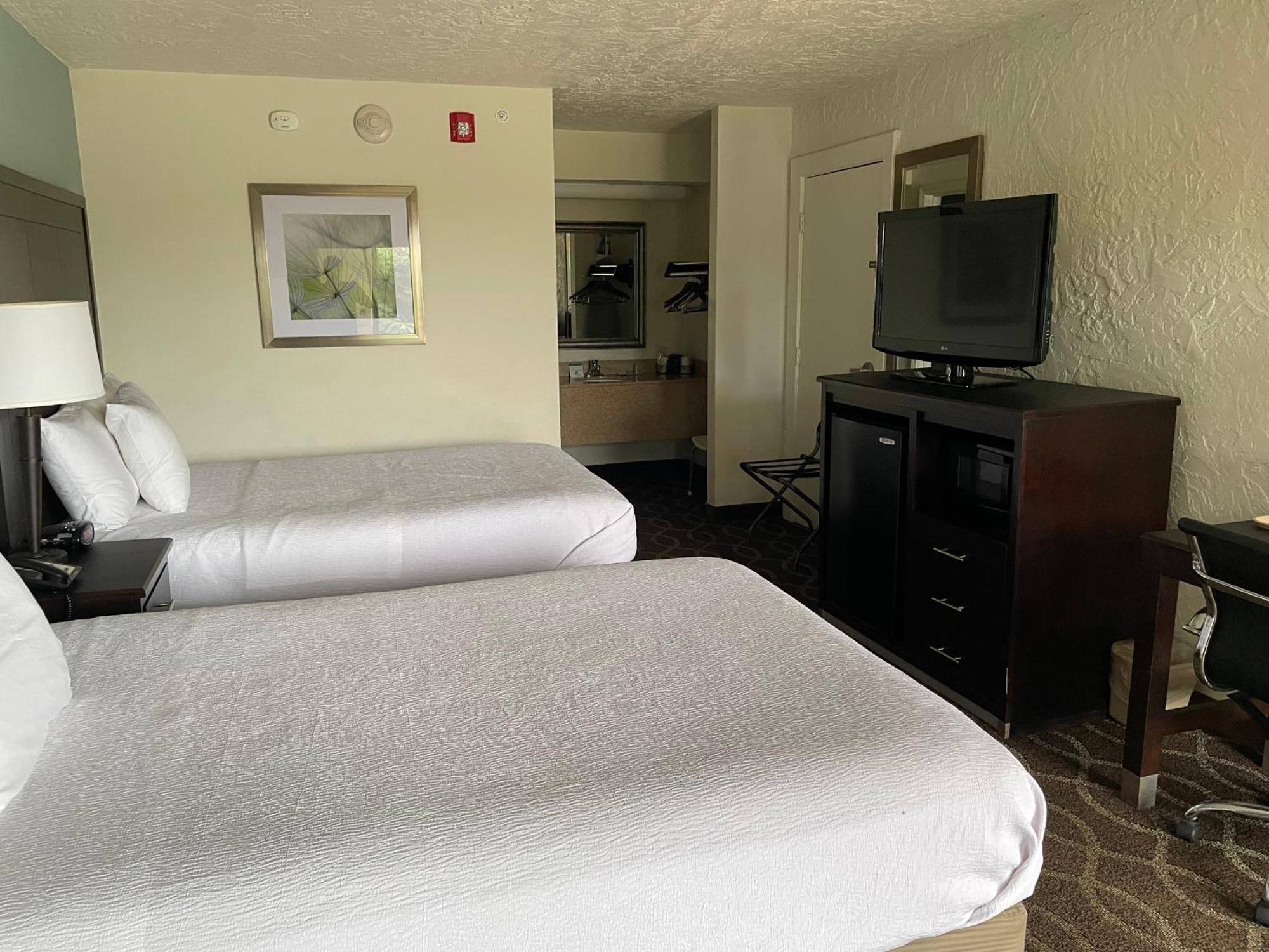 Quality Inn Clinton North Eksteriør bilde