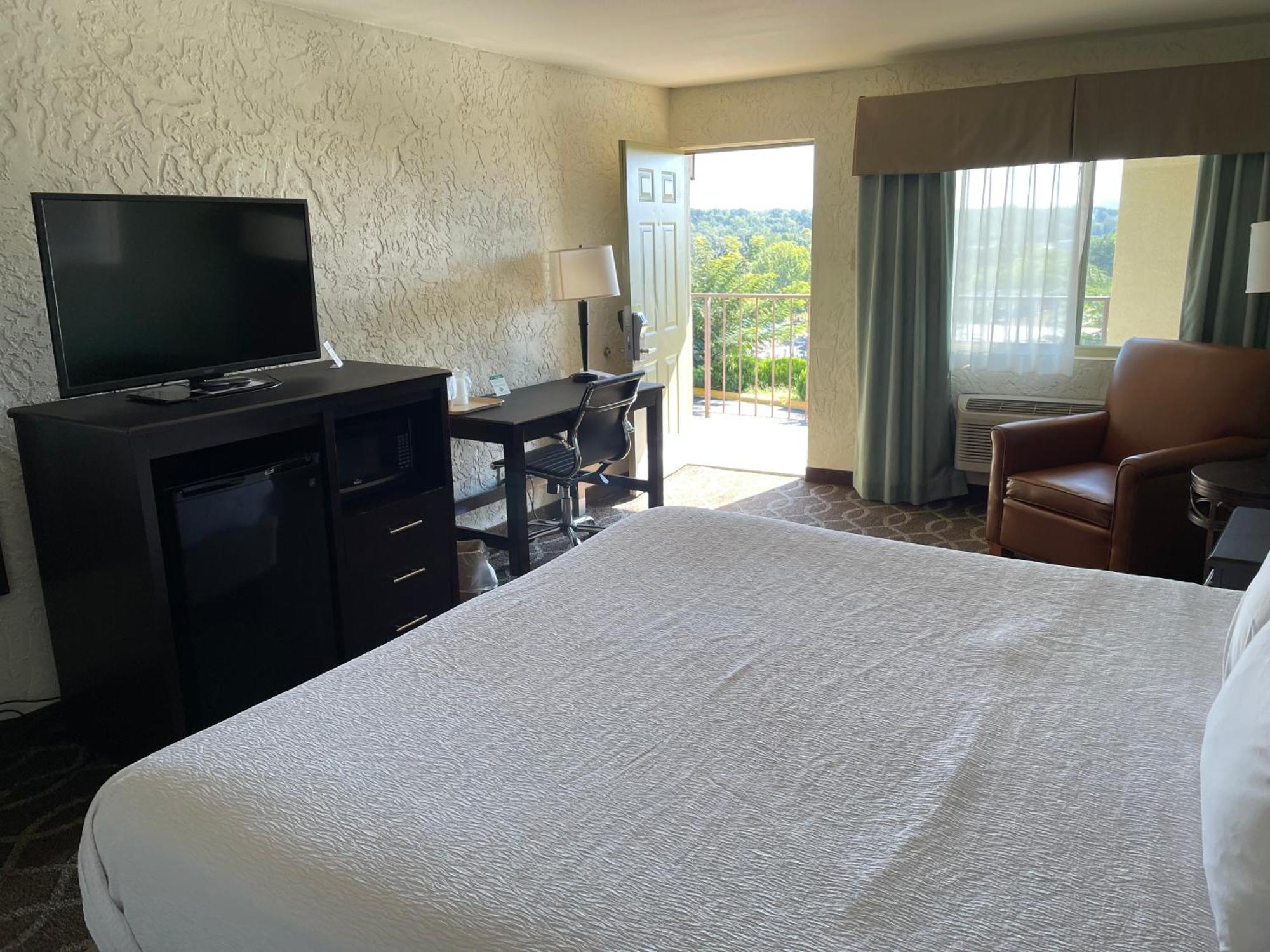 Quality Inn Clinton North Eksteriør bilde