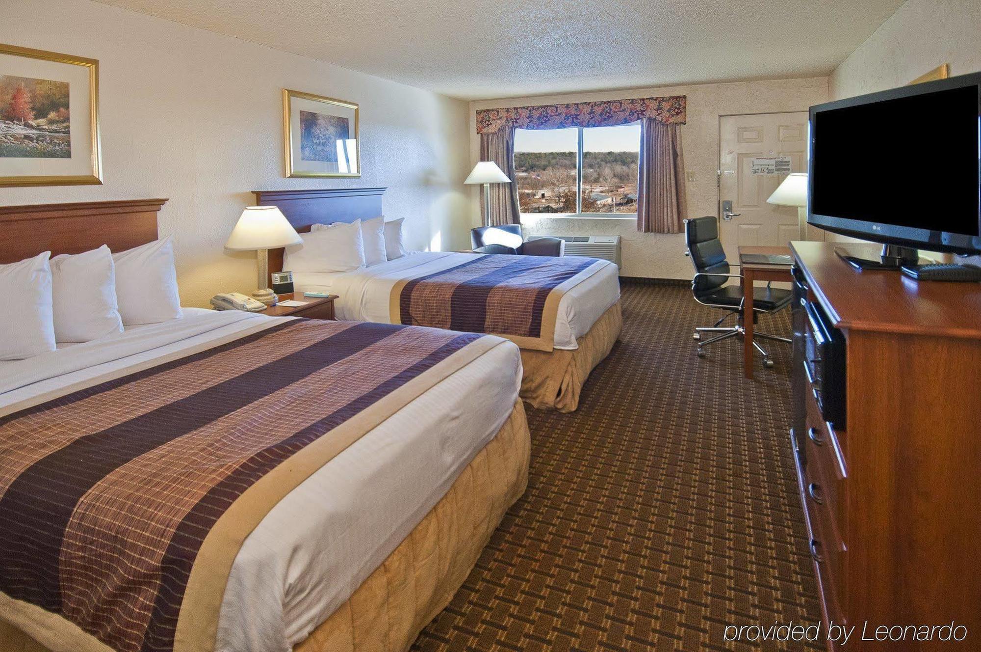 Quality Inn Clinton North Eksteriør bilde